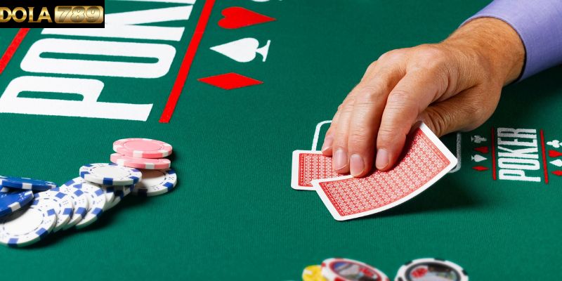 Chiến lược chơi poker trực tuyến bất bại cho game thủ